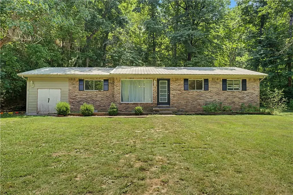 3300 Monte Ne Road, Rogers