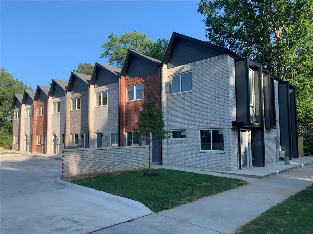 1336 West Avenue 117, Fayetteville