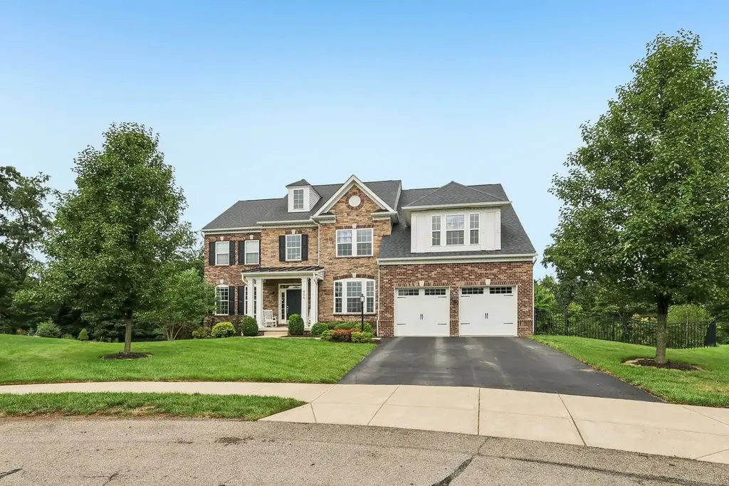 406 Magnolia Court, Pine