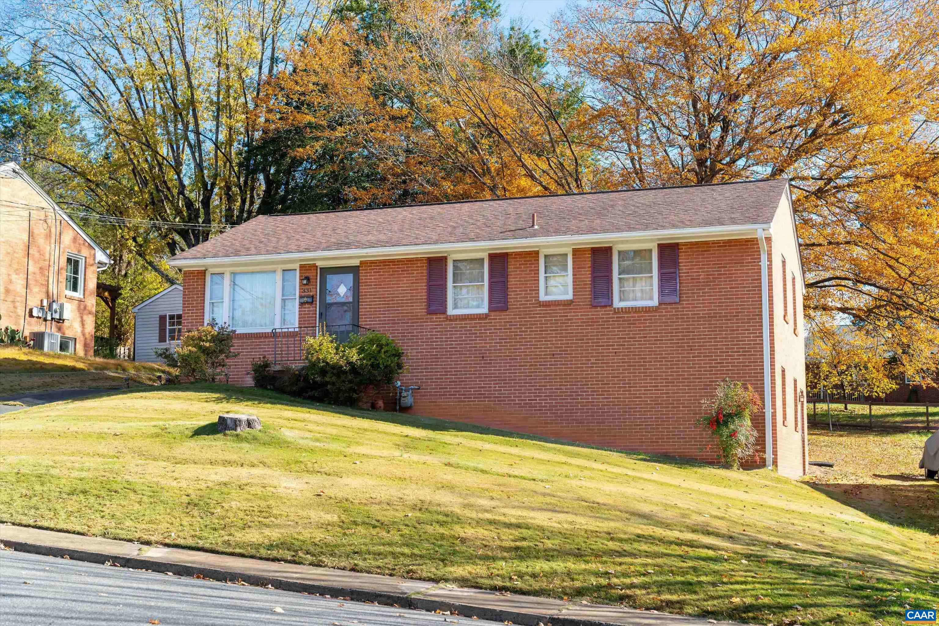 331 Camellia Dr, Charlottesville