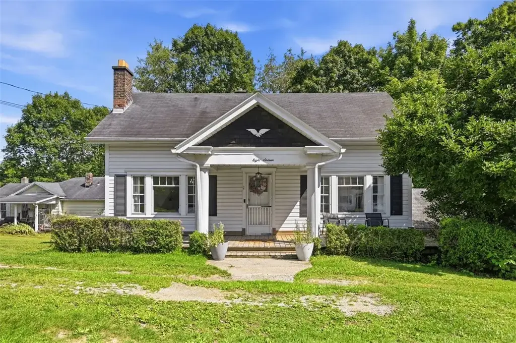 816 Indiana Road , Verona