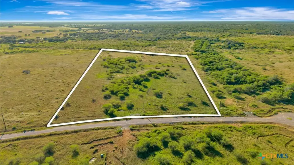 157 Brushy Creek Road, Refugio