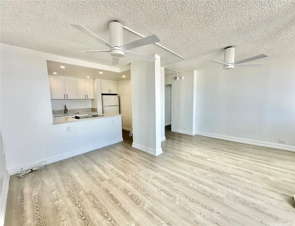 1535 Pensacola Street # 802, Honolulu