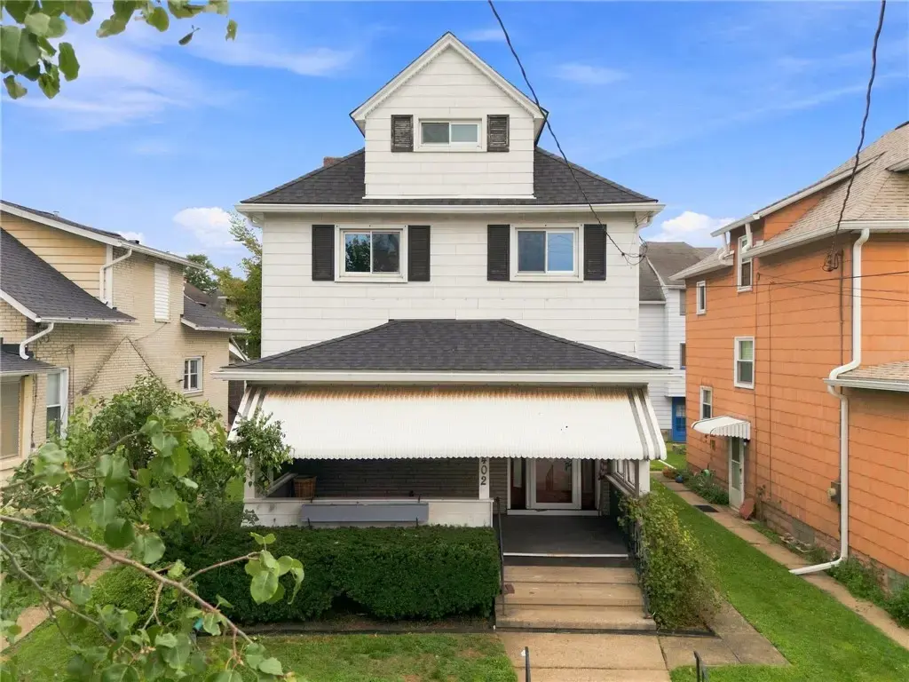 402 Franklin Avenue , Vandergrift