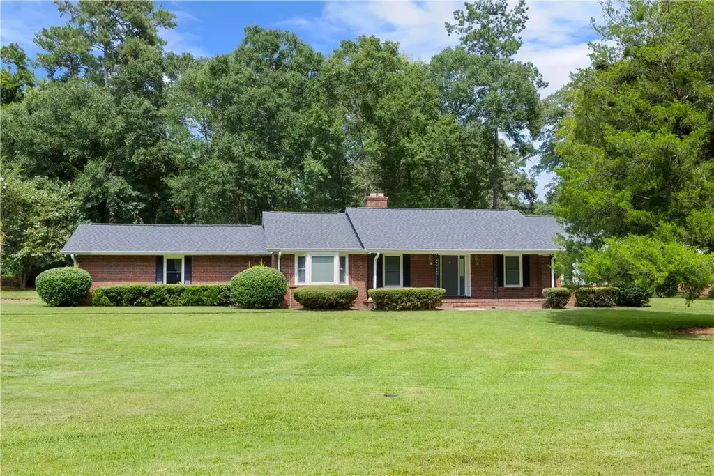918 Downing Pl, Smiths Station