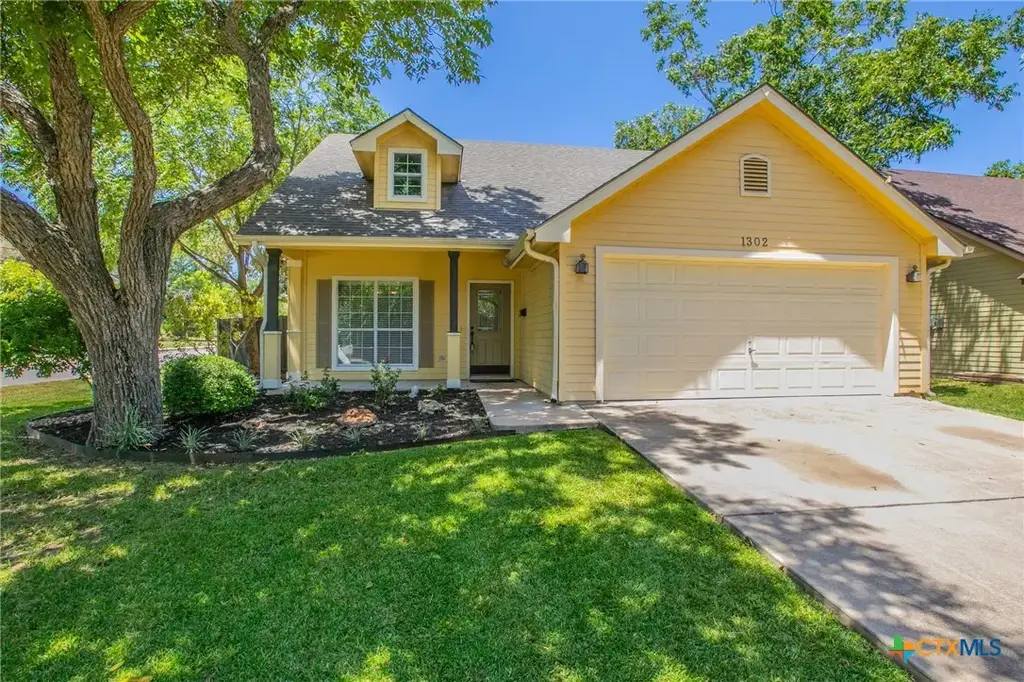 1302 N Wall Street, Belton