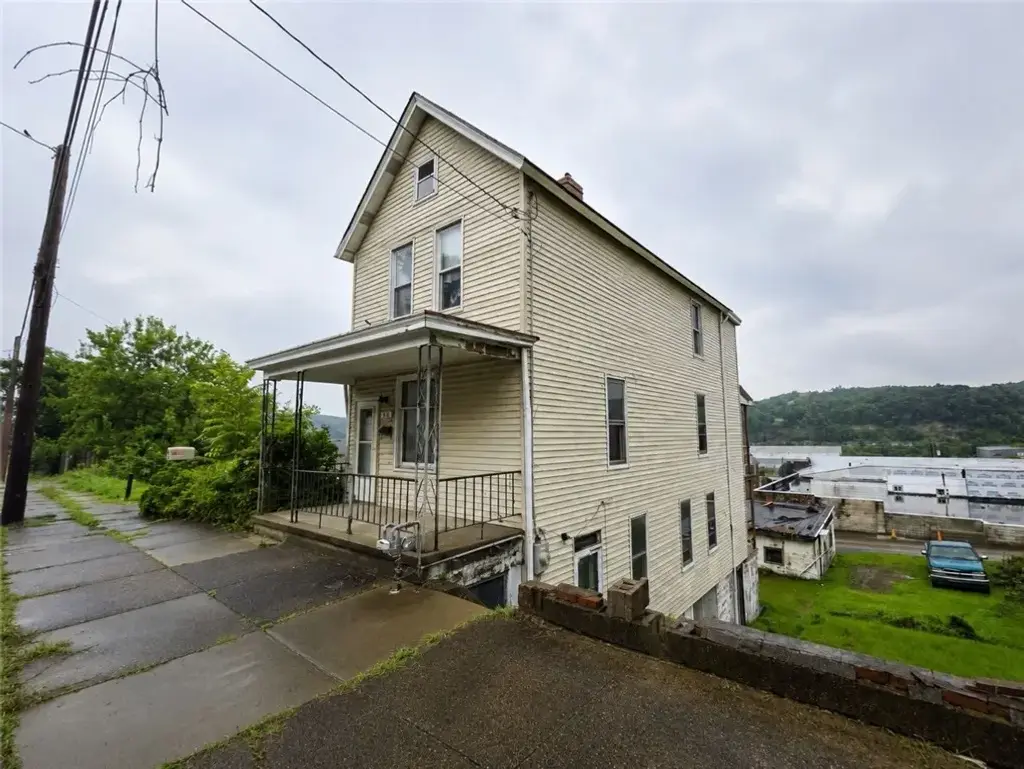 214 Thompson Avenue , Donora