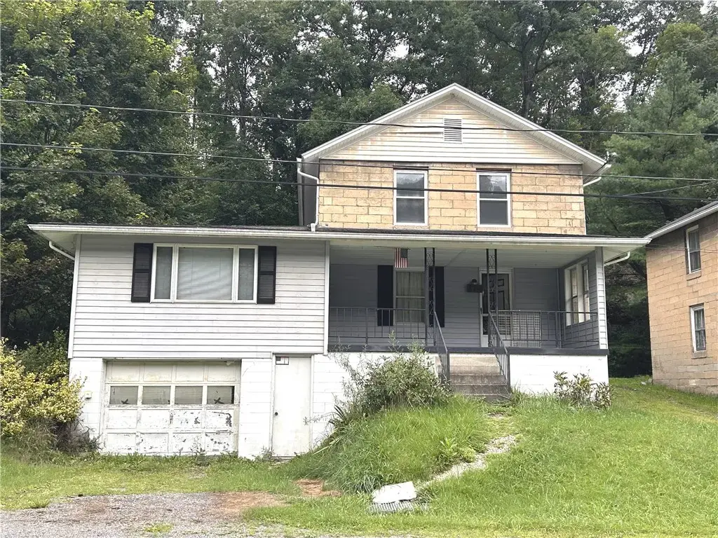 174 Douglas Street , Green/Commdre/Prchse