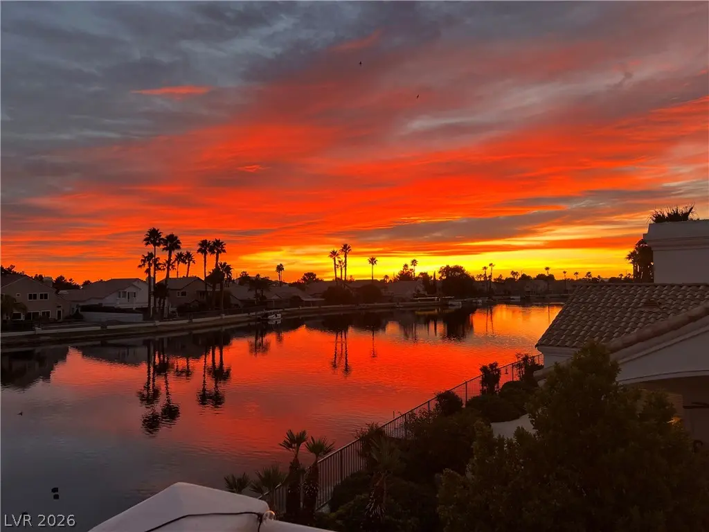 2960 Sun Lake Drive, Las Vegas