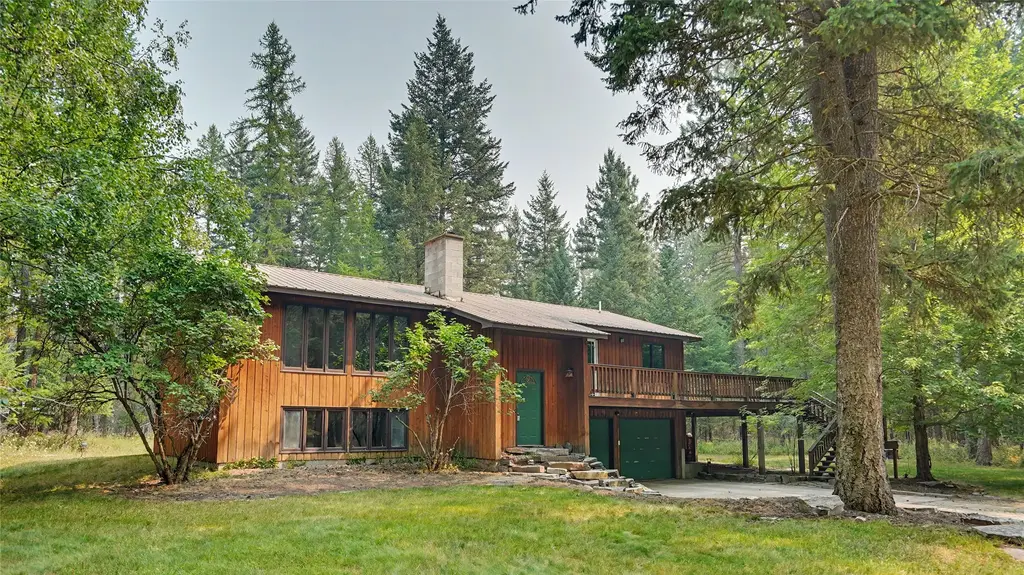 551 12th Avenue Nw, Columbia Falls