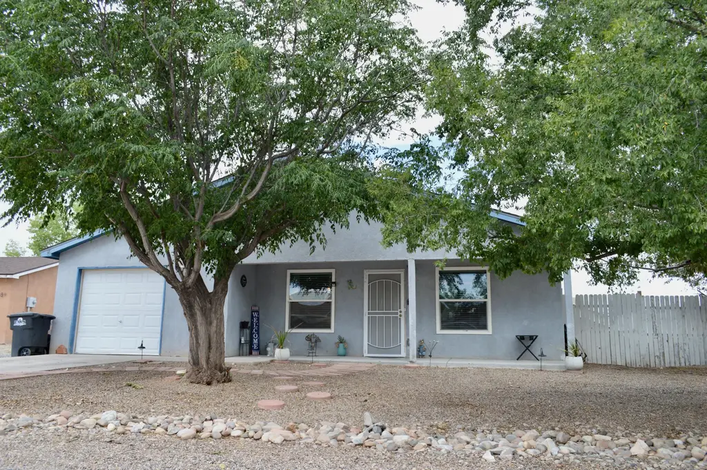 6 Habitat Way, Los Lunas