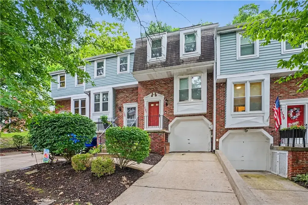 127 Spruce Court , Ross