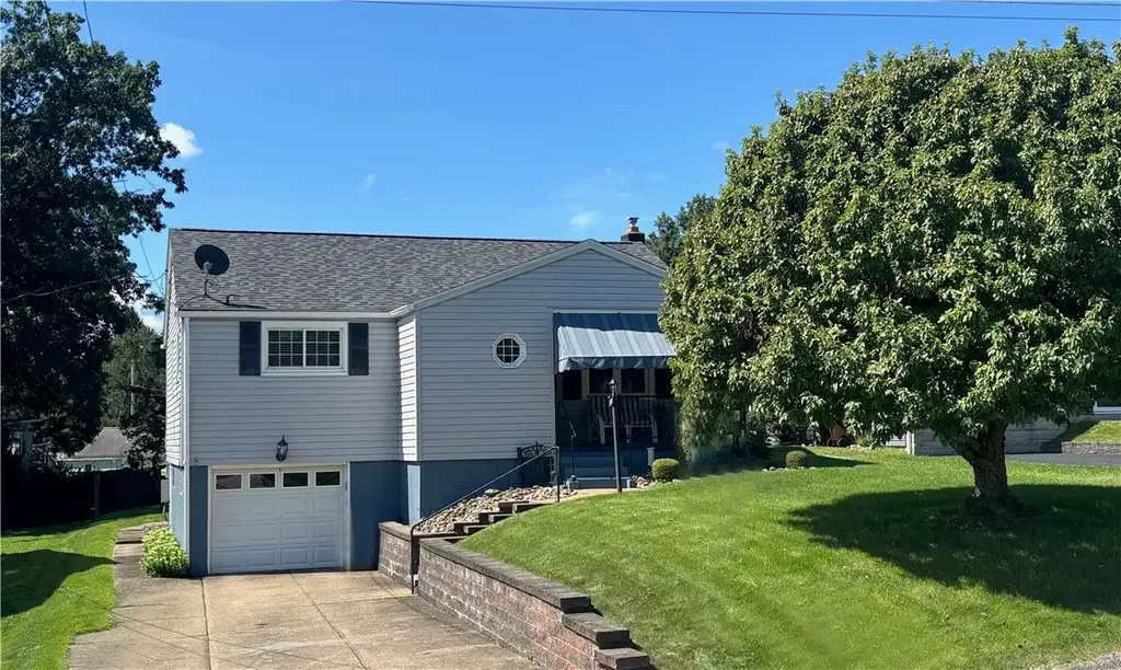 328 Nebraska Drive, Lower Burrell