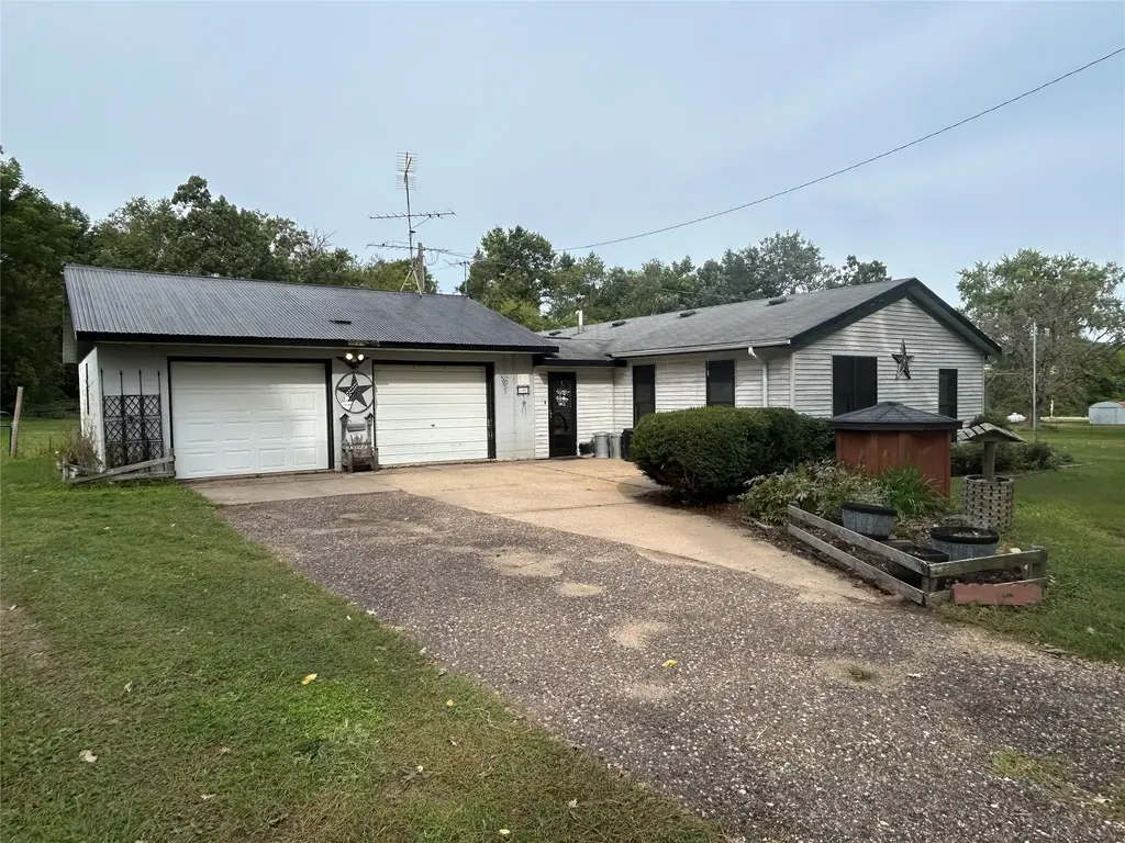 N3971 Claire Road, Taylor