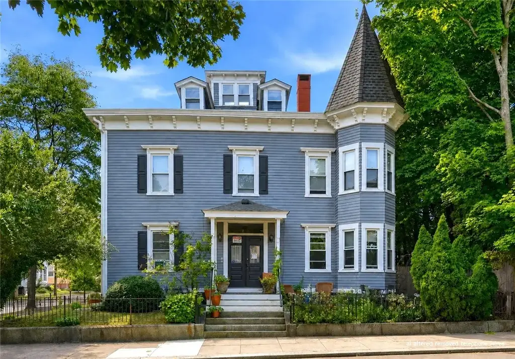 45 Forest St, Providence