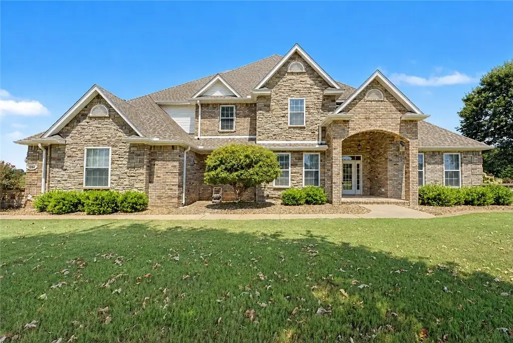 2634 River Rock Circle, Fayetteville