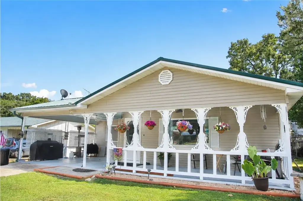 31 Circle Drive, Lead Hill
