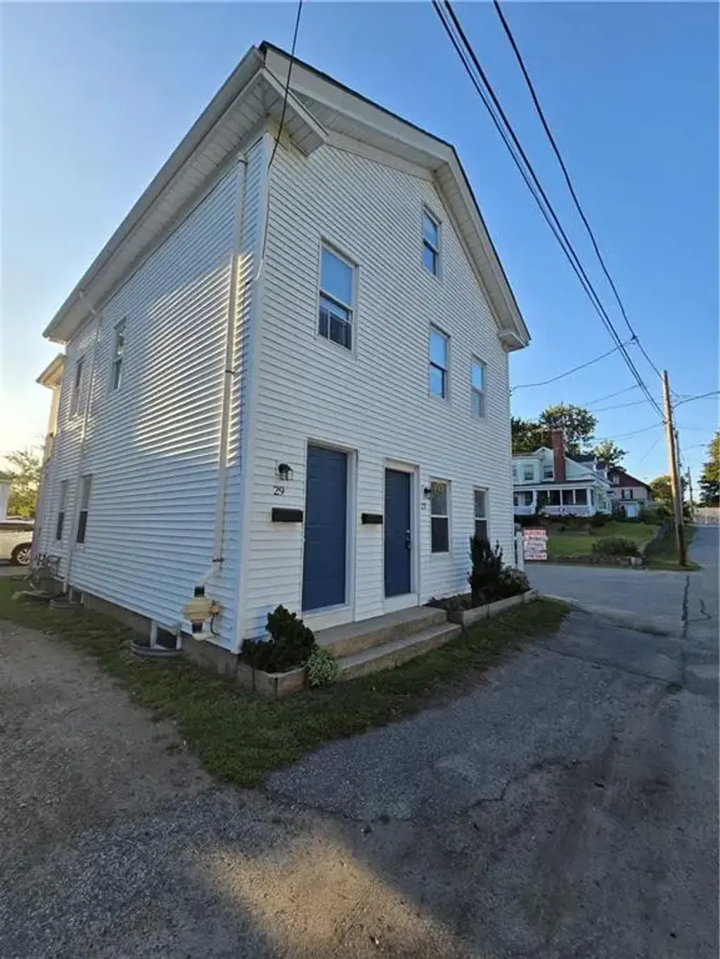 27 Centre St, West Warwick