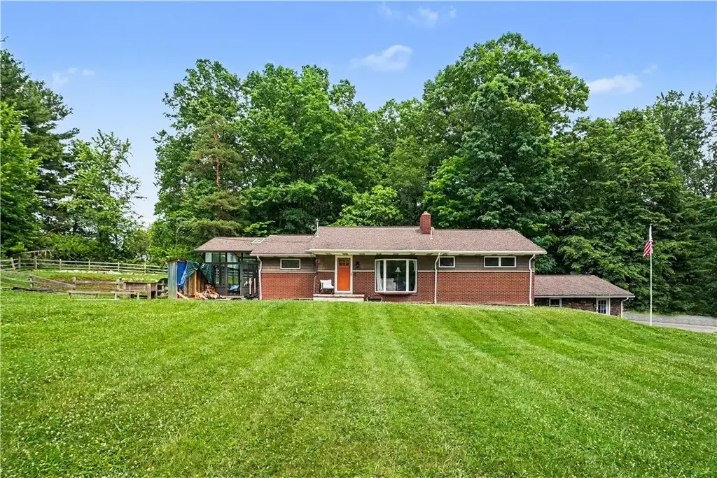 456 Maitland Lane , Neshannock