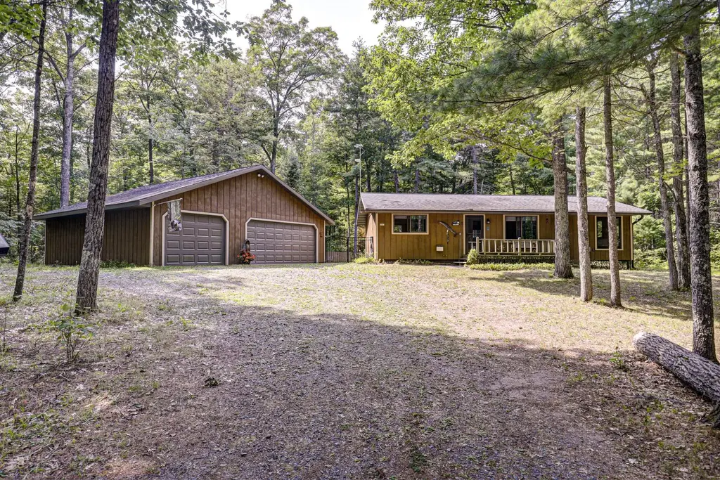 8445 Frontier Cir W, St Germain
