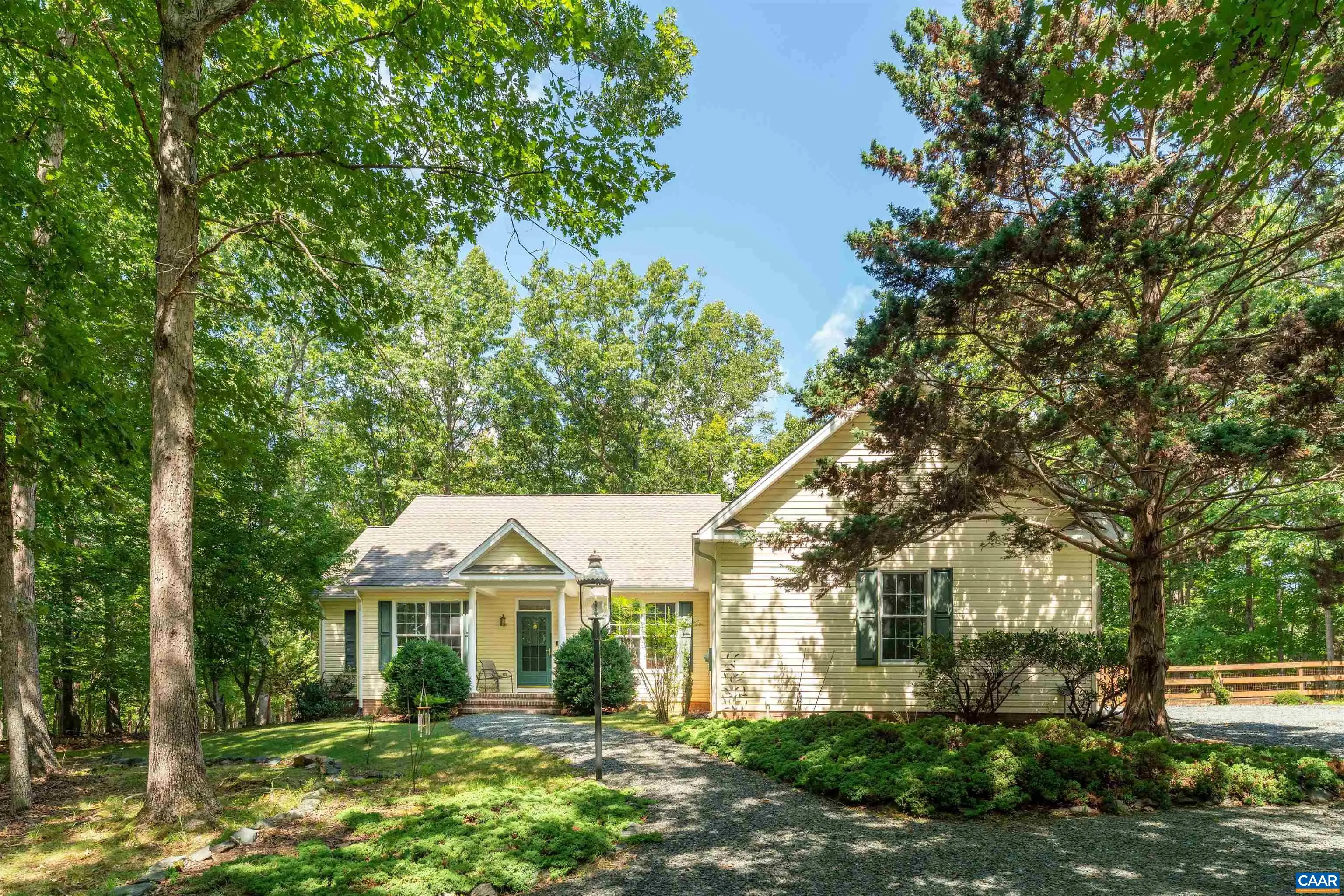 182 Fox Hollow Ln, Palmyra