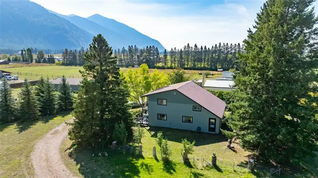 628 Kelley Road, Columbia Falls