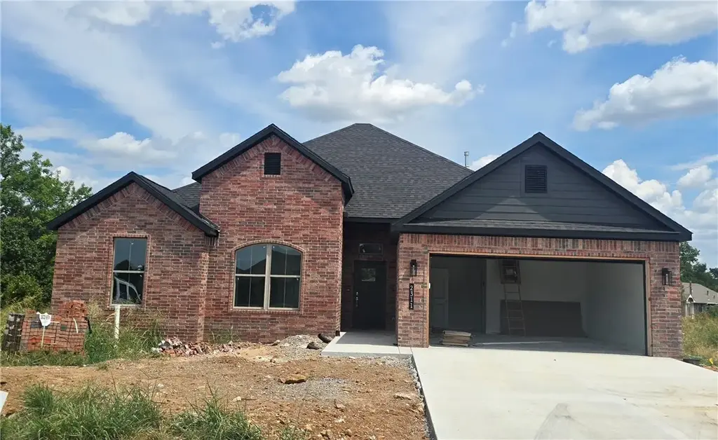2311 N Zane Street, Siloam Springs
