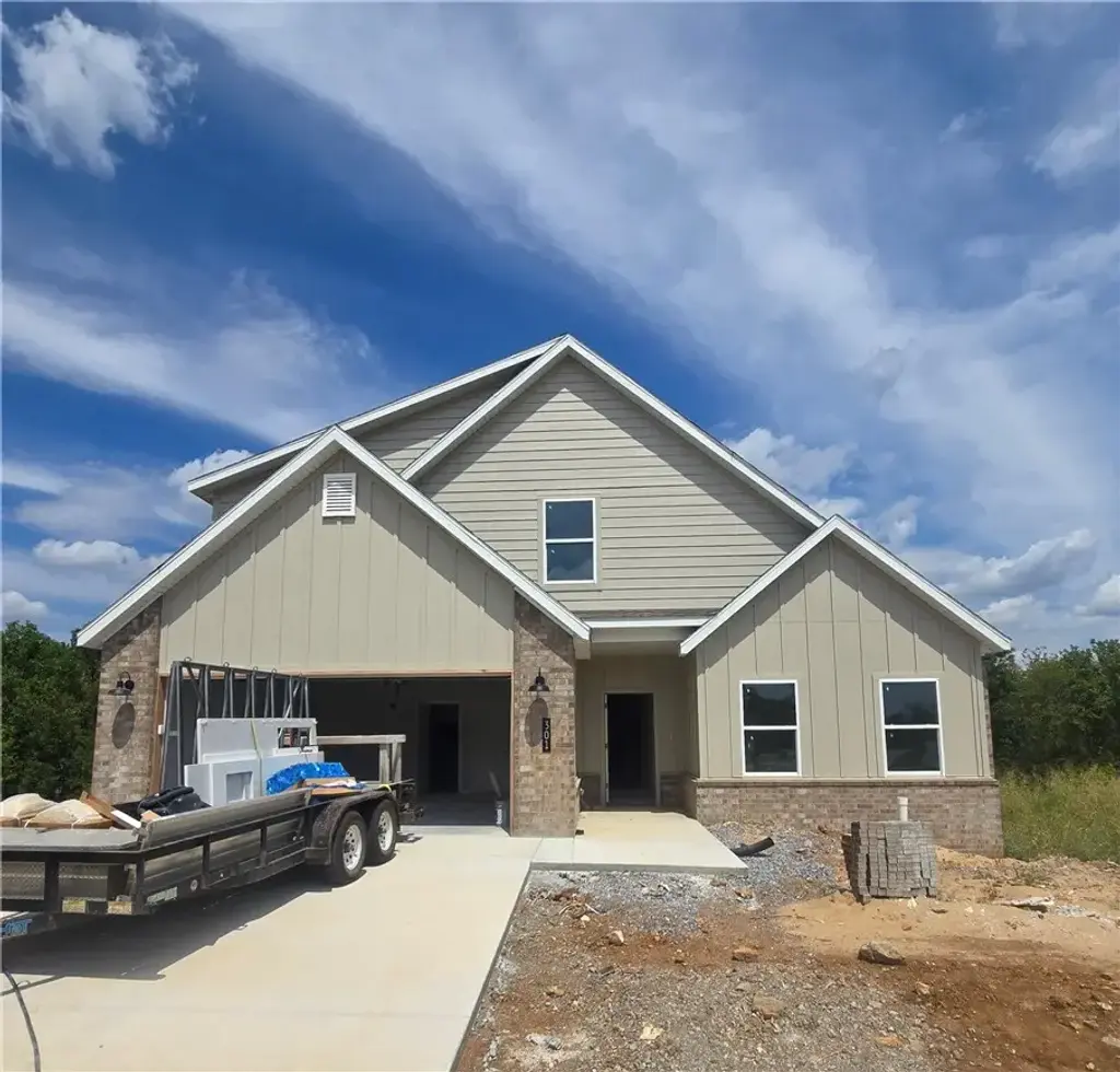 301 W Hondo Street, Siloam Springs