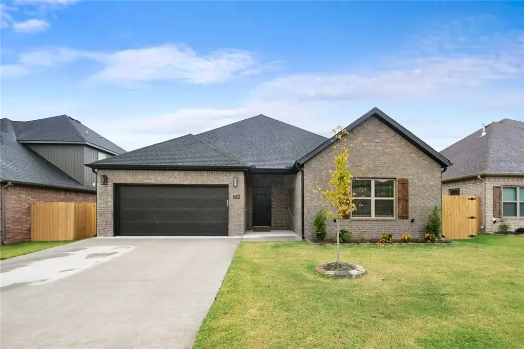 7105 Sw High Meadow Boulevard, Bentonville