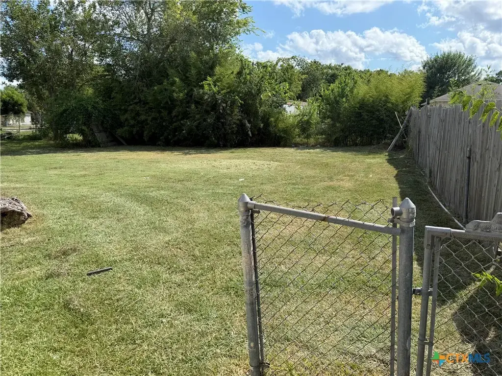 Lot 4 S Virginia, Port Lavaca
