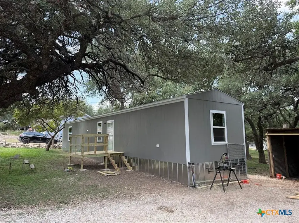 307 Quail Run Street, Canyon Lake