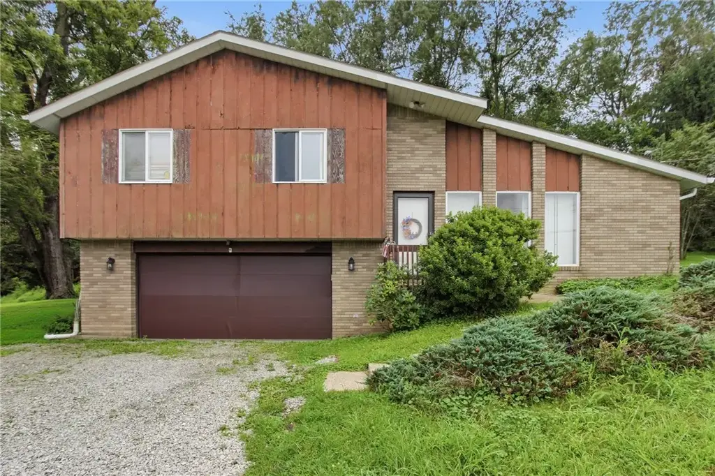 1025 Willowbrook Road, Rostraver