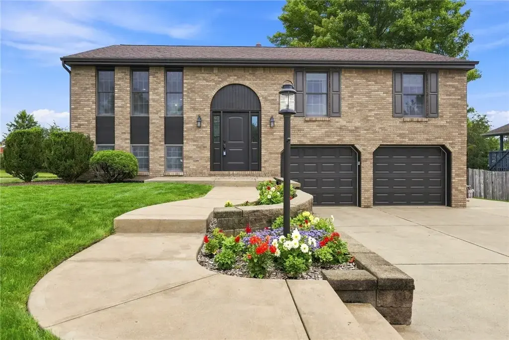 138 Rizzi Drive, Penn