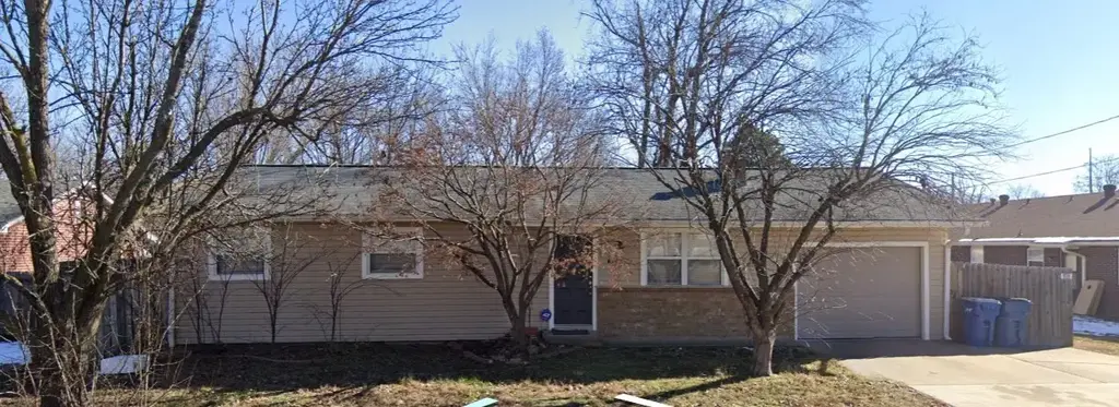 811 Se G Str Street, Bentonville