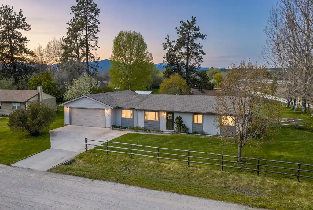 19507 Bryce Putnam Drive, Frenchtown