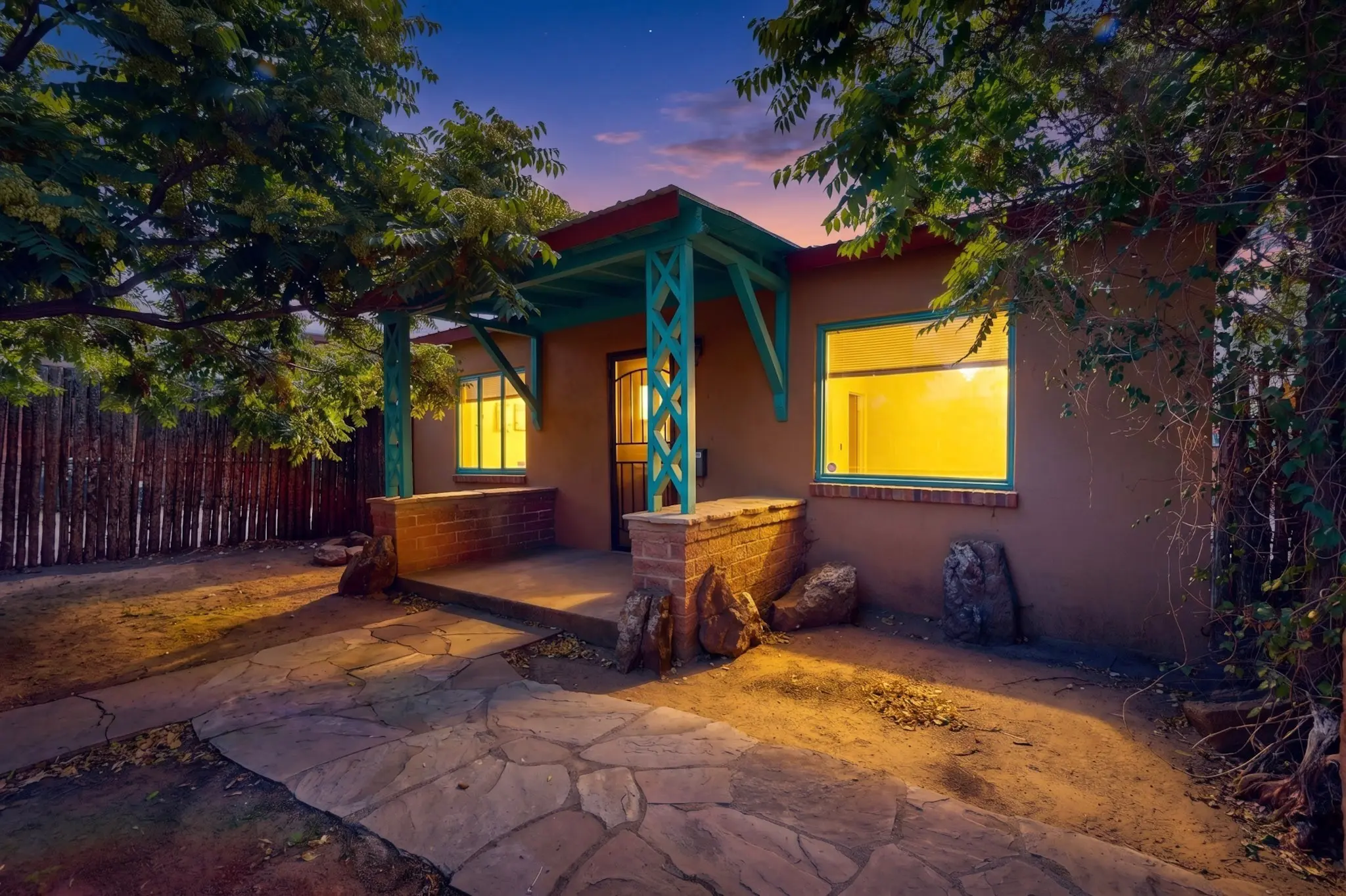 918 Hickox, Santa Fe