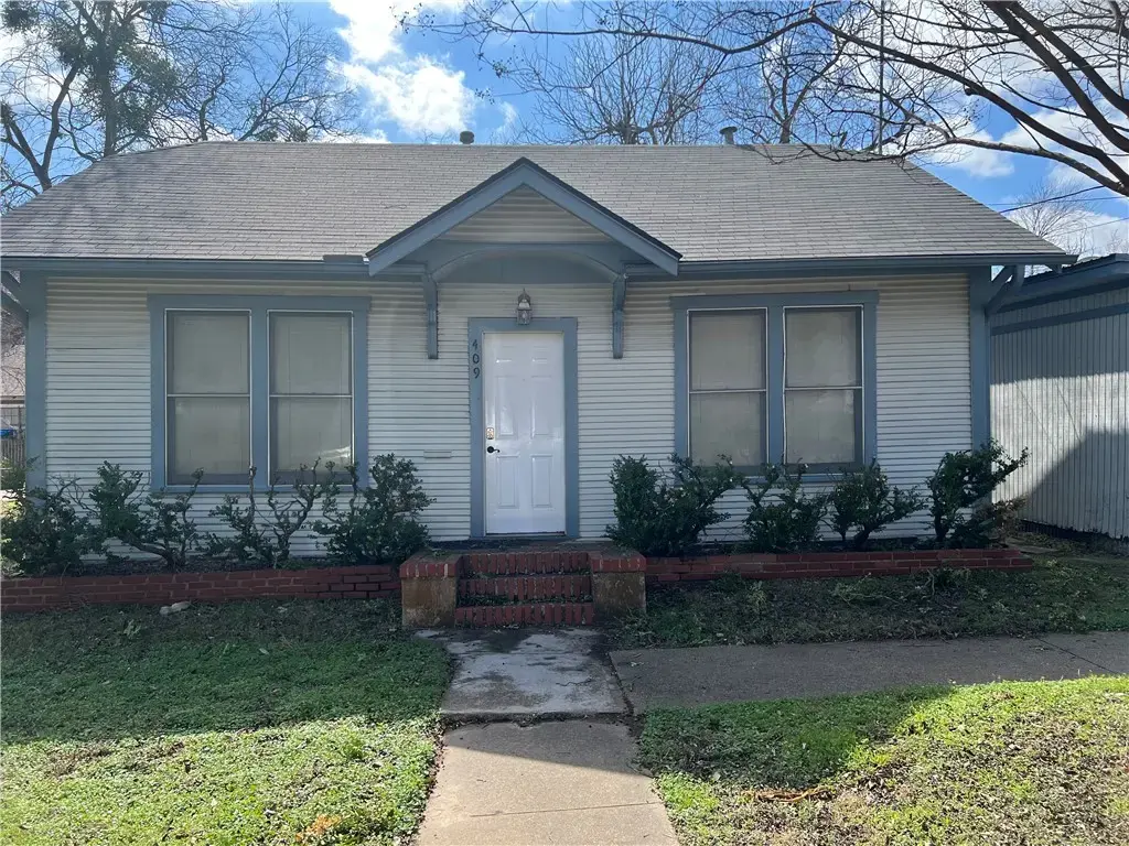 409 Homestead, Bryan
