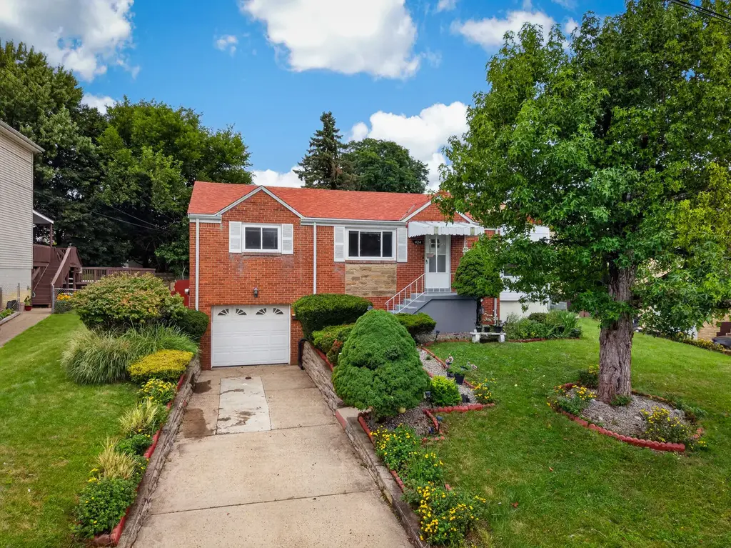 424 Lois Drive, Baldwin Boro