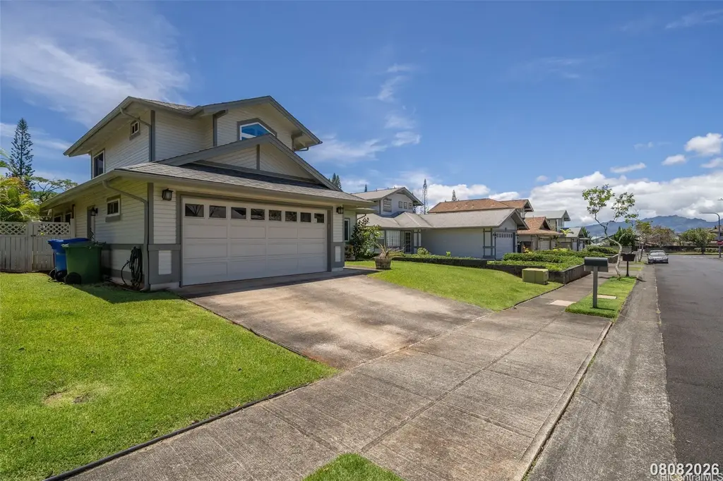 95-1017 Luaehu Street, Mililani