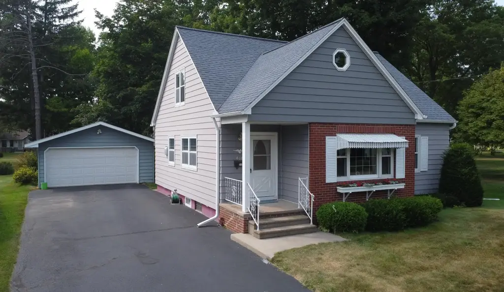 406 Deresch St, Antigo