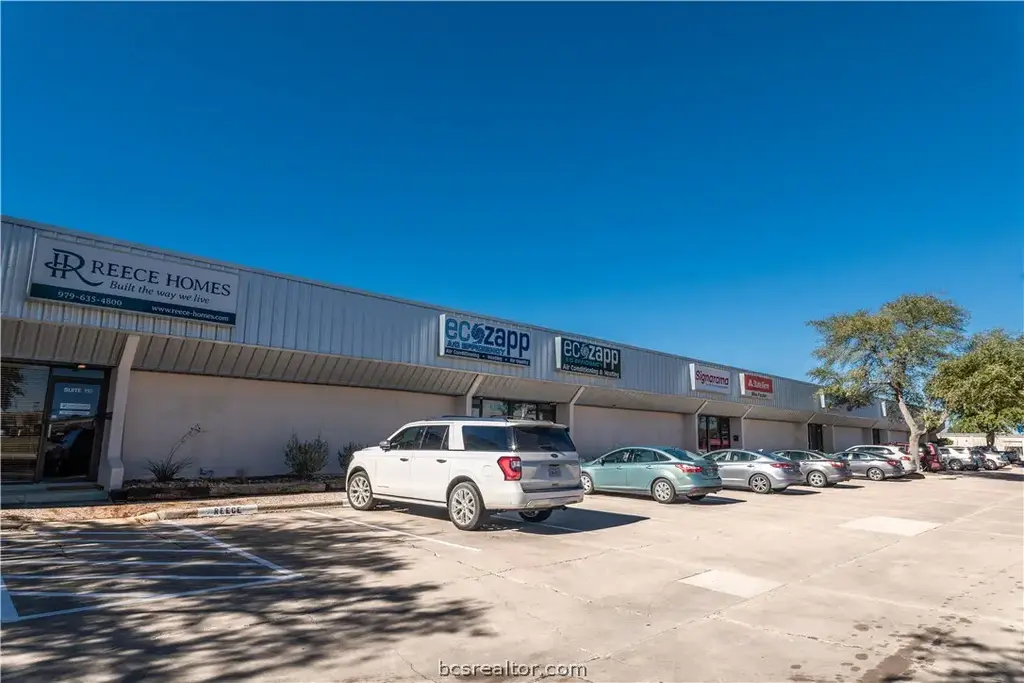 3900 State Highway 6 S 103-104, College Station