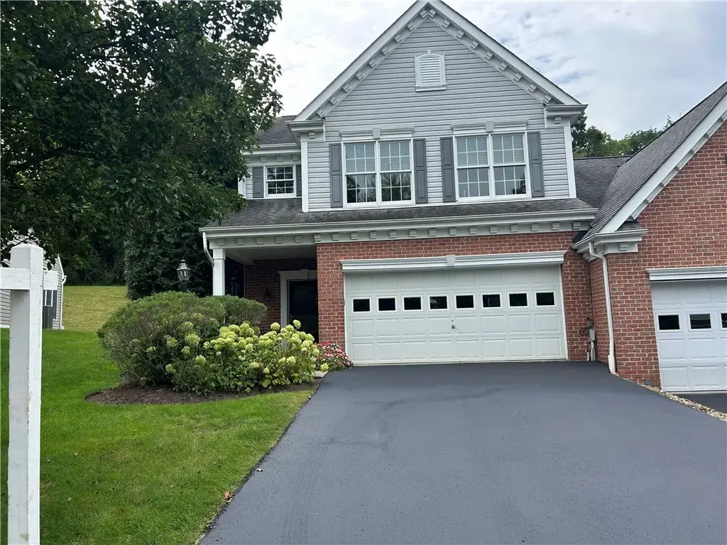 1320 Maplewood Circle , South Strabane