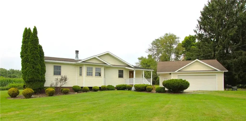 105 Sunset Road , Lackawannock