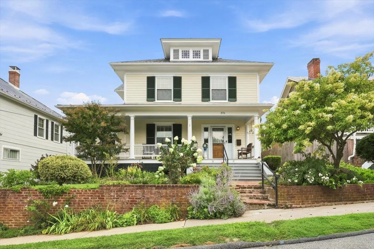376 Maple Ave, Waynesboro