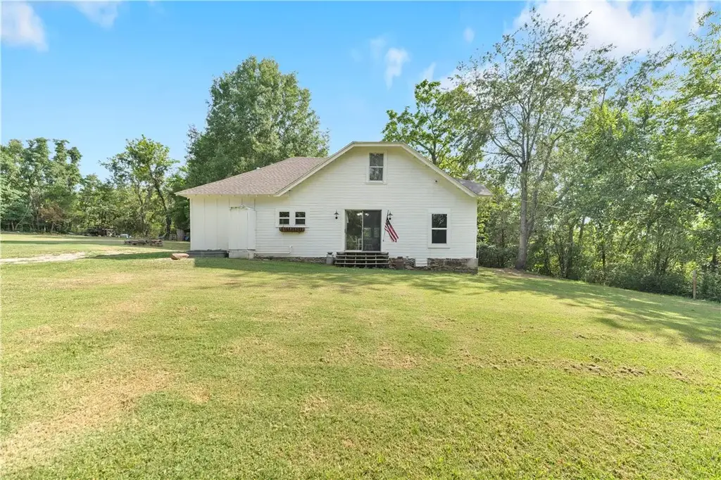 153 Amanda Place, Huntsville