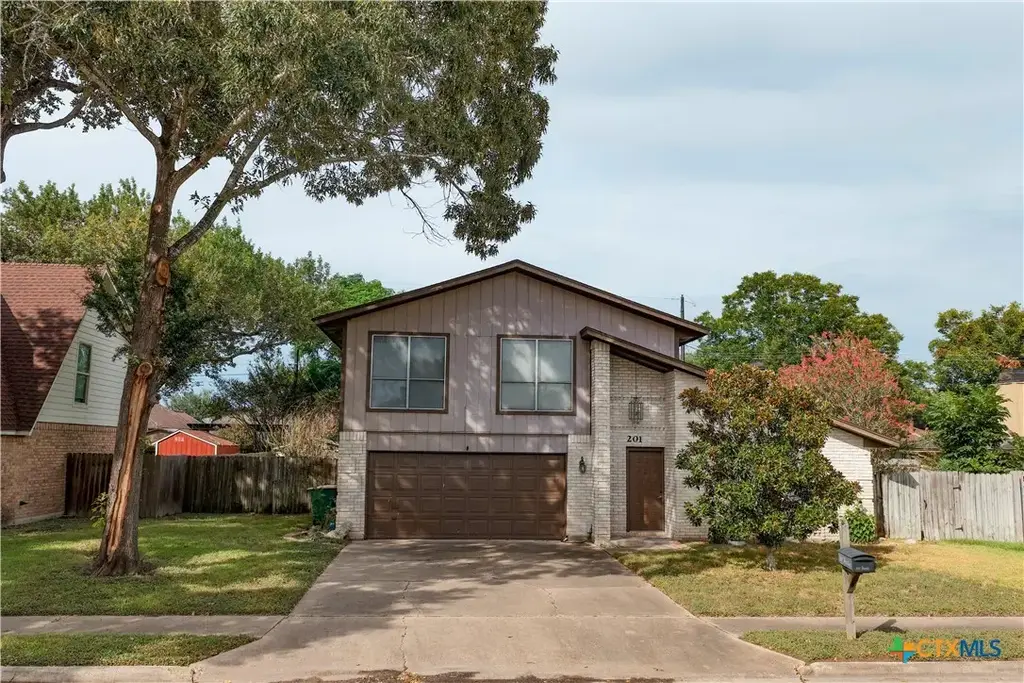 201 Heather Street, Victoria