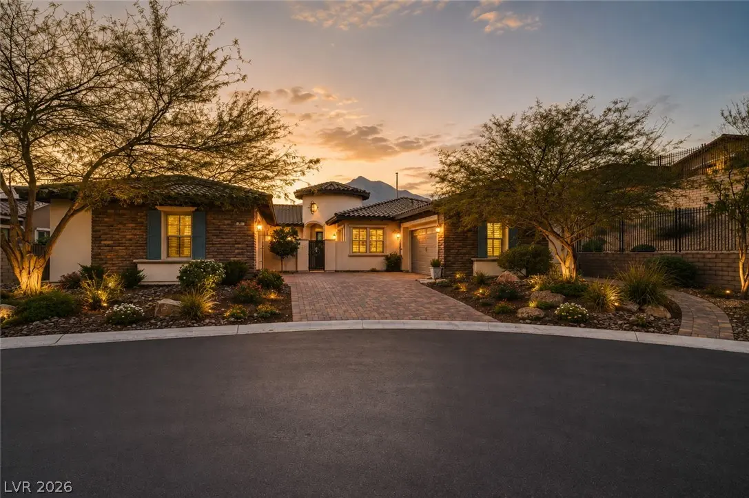 81 Navarra Canyon Court, Las Vegas
