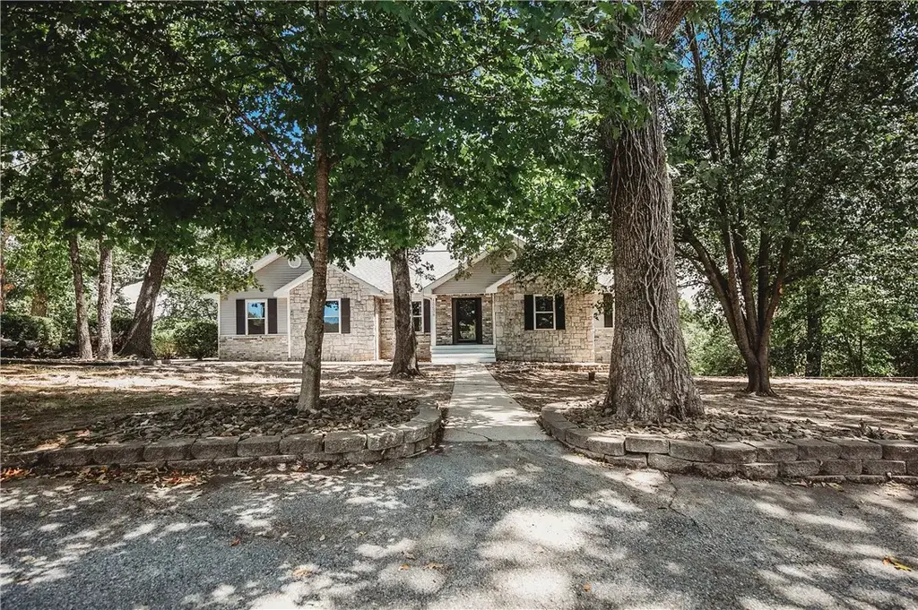 13638 Spring Road, Bentonville