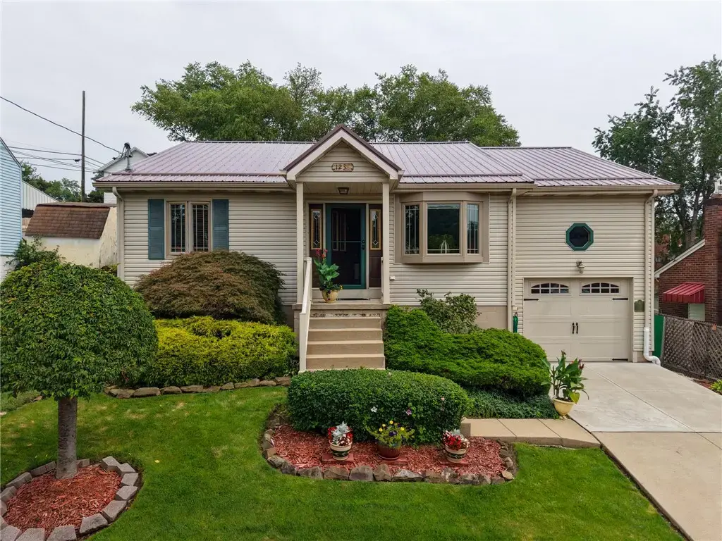 1239 Holmes Street, McKees Rocks