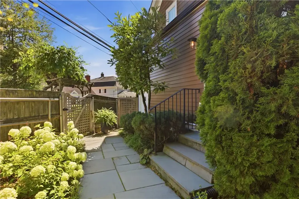 83 Malbone Rd, Newport